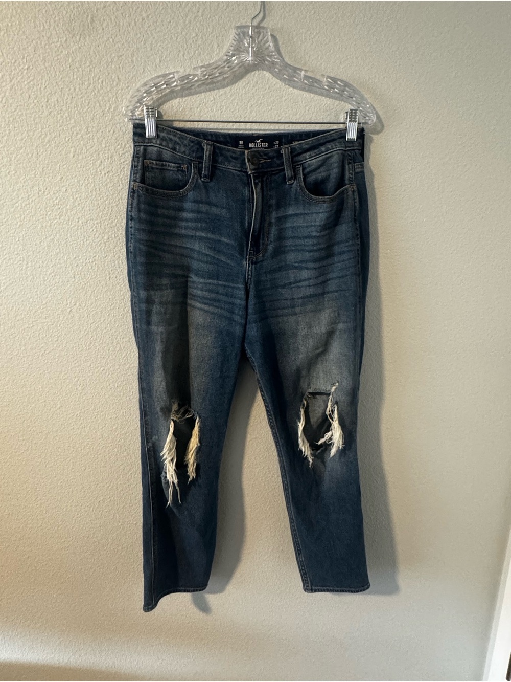 Hollister Dark Wash Distressed Boyfriend Jeans